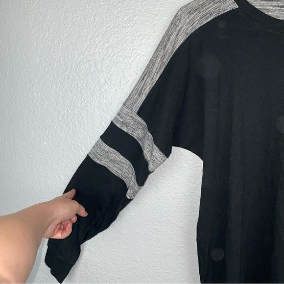 PINK Victoria's Secret Colorblock Long Sleeve Pullover Sweatshirt Black Gray S/P - Picture 3 of 5